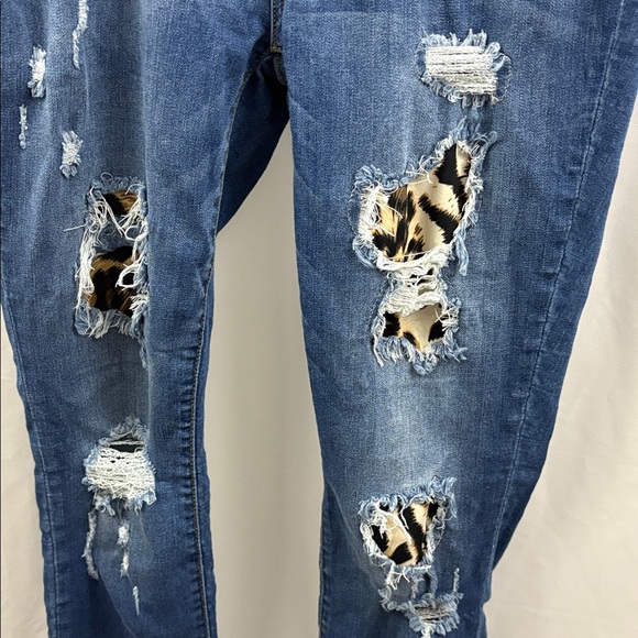 Lot Of 2 Judy Blue Jeans 15/32 Boyfriend Fit Skinny Fit Womens Denim - Picture 13 of 15